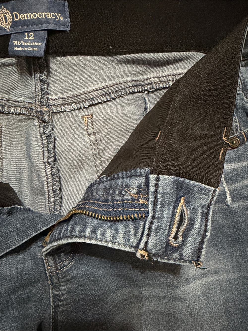 Democracy "Ab"solution Ankle Jeans - Picture 5 of 5
